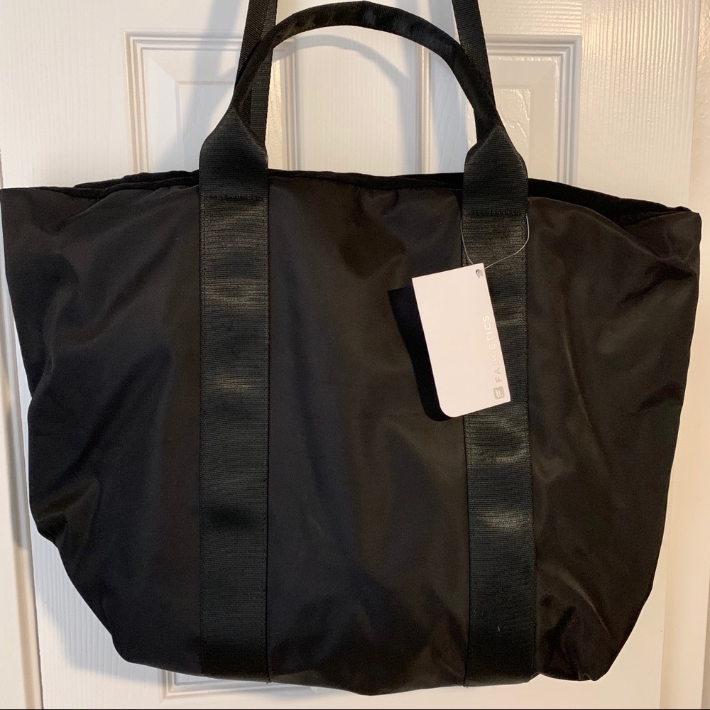 Fabletics: THE DAYTRIP TOTE